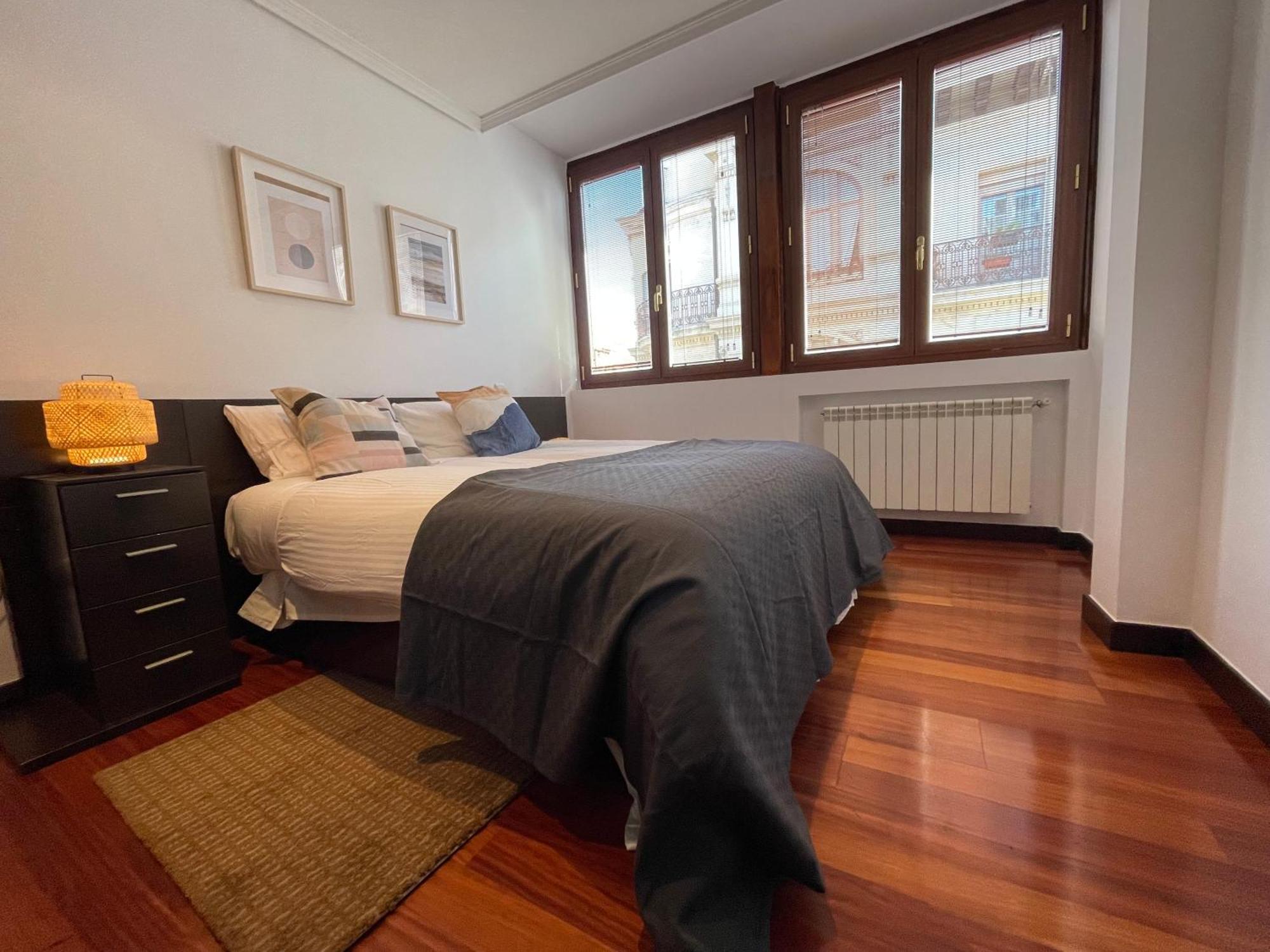 Apartment Atuaire Vivienda A Luminosa Parking Incluido En Plena Calle Comercial